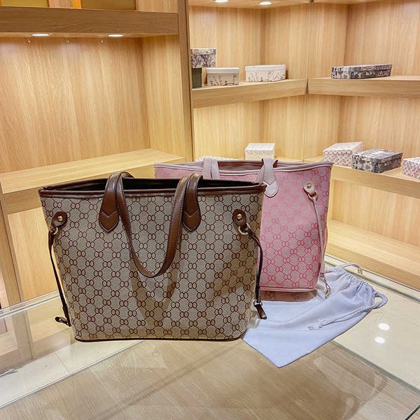 luxury designer women's bag women's large capacity printed old flower tote bag fashion shopping sling single shoulder steamed stuf
luxury designer women's bag women's large capacity printed old flower tote bag fashion shopping sling single shoulder steamed stuf
