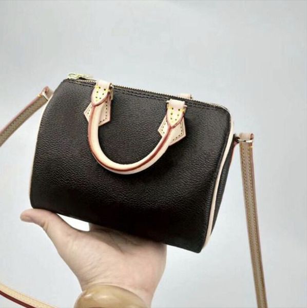artsy designer handbag designer bags purses shoulder bag oxidizing leather elegant clutches multi pochette luxurys womens speedy hobo snapsm
artsy designer handbag designer bags purses shoulder bag oxidizing leather elegant clutches multi pochette luxurys womens speedy hobo snapsm