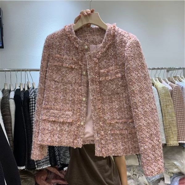 wo retro tweed spring and autumn short fashion korean version temperament round neck button coat women 221129, Black;brown
wo retro tweed spring and autumn short fashion korean version temperament round neck button coat women 221129, Black;brown