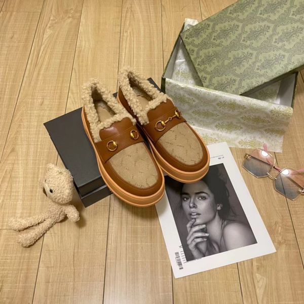 new fashion slippers luxury designer lefu shoes outdoor warm snow shoes rubber non slip letter plush cowhide casual metal texture 36-40, Black
new fashion slippers luxury designer lefu shoes outdoor warm snow shoes rubber non slip letter plush cowhide casual metal texture 36-40, Black