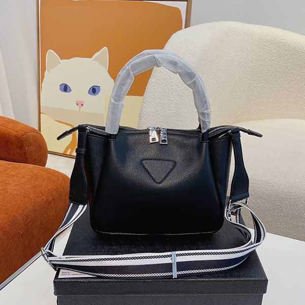 designer brand bags fashion black tote handbags classic leather shoulder crossbody bag women handbag
designer brand bags fashion black tote handbags classic leather shoulder crossbody bag women handbag