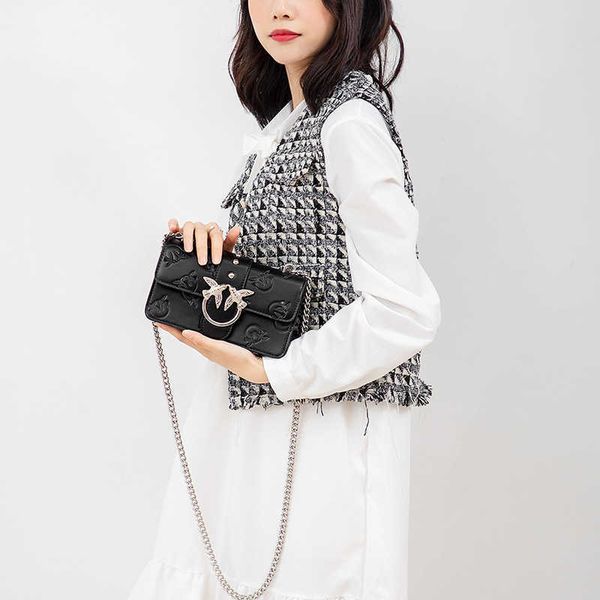 designer pinkos handbag 2022 new fashion classic embossed bird bag one shoulder crossbody women's chain
designer pinkos handbag 2022 new fashion classic embossed bird bag one shoulder crossbody women's chain