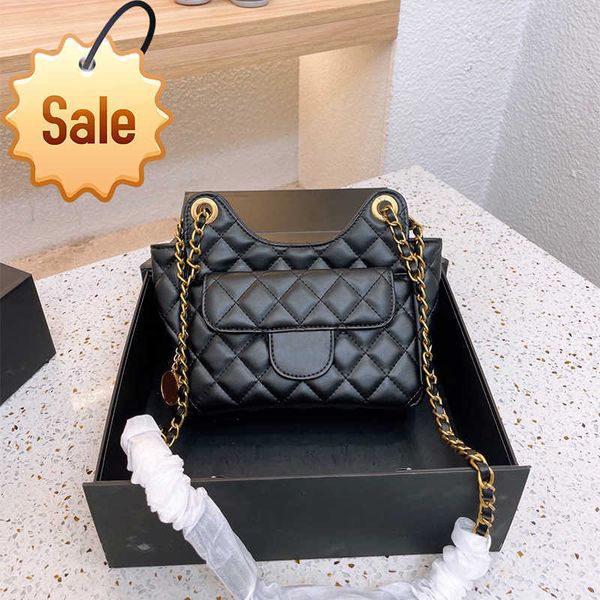 women's luxury designer shoulder bags 2023 leather texture gold chain envelope bag portable single shoulders cross-body bag factory dir
women's luxury designer shoulder bags 2023 leather texture gold chain envelope bag portable single shoulders cross-body bag factory dir