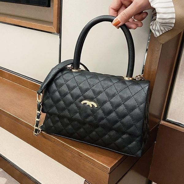 brand design fashion women's bags rhombic small fragrant chain bag lock buckle one shoulder crossbody bag texture handbag
brand design fashion women's bags rhombic small fragrant chain bag lock buckle one shoulder crossbody bag texture handbag