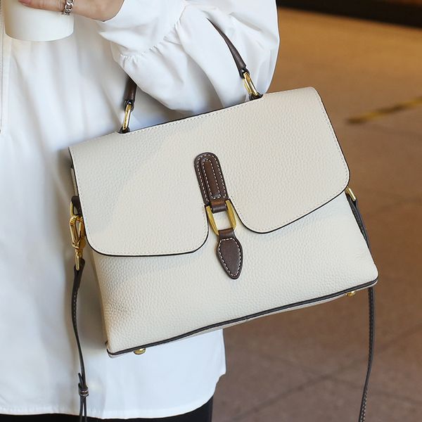new fashion versatile leather handbag one shoulder messenger bag for daily use # 9998
new fashion versatile leather handbag one shoulder messenger bag for daily use # 9998
