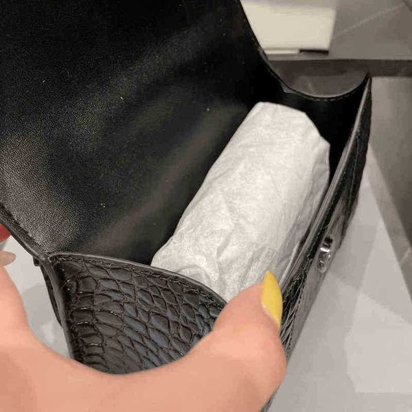 shoulder bags leather handbag women designer bag classic hourglass trend crossbody fashion messenger vintage wallet ladies
shoulder bags leather handbag women designer bag classic hourglass trend crossbody fashion messenger vintage wallet ladies
