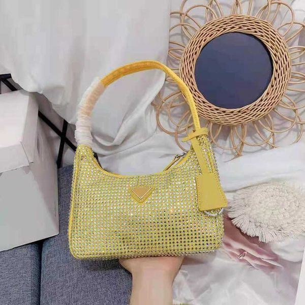 designer hand bags luxury totes bling dinner handbag women glitter diamond evening bags lady shiny rhinestone party shoulder bag 22x16x5cm
designer hand bags luxury totes bling dinner handbag women glitter diamond evening bags lady shiny rhinestone party shoulder bag 22x16x5cm
