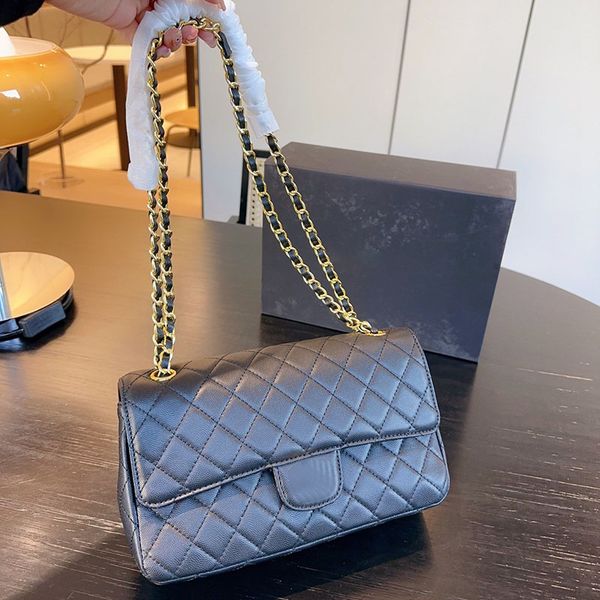 vintage classic women versatile flap shoulder bag diamond lattice leather large capacity designer handbag card holder key pouch clutch trend
vintage classic women versatile flap shoulder bag diamond lattice leather large capacity designer handbag card holder key pouch clutch trend