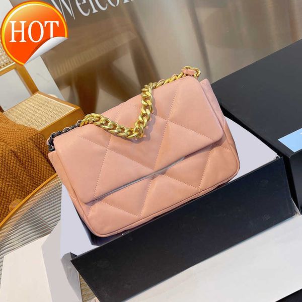 luxury designer shoulder bags women's texture lambskin messenger bag chain handle tote bag portable single shoulder diagonal cross bag
luxury designer shoulder bags women's texture lambskin messenger bag chain handle tote bag portable single shoulder diagonal cross bag