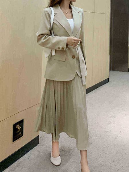 chic casual women skirt fits 2022 spring autumn blazer set long sleeve jackets high waist skirts 2 piece set fashion outfits j220813, White;black
chic casual women skirt fits 2022 spring autumn blazer set long sleeve jackets high waist skirts 2 piece set fashion outfits j220813, White;black
