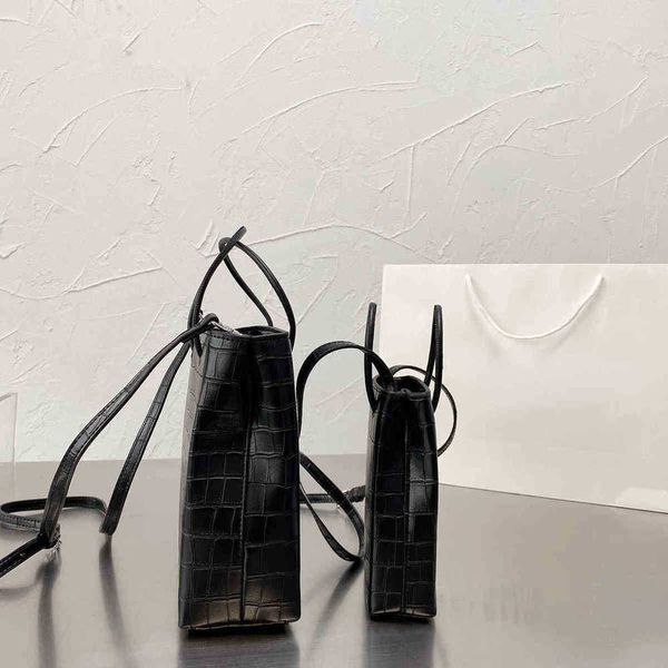 evening bags new bags tote shopping women handbag high-quality messenger classic shoulder delicate girl leather designer lady wallet 1027
evening bags new bags tote shopping women handbag high-quality messenger classic shoulder delicate girl leather designer lady wallet 1027