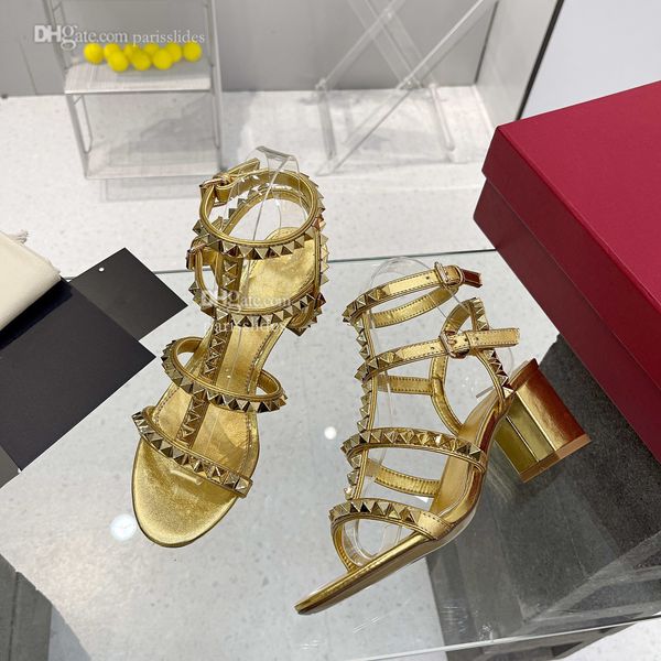 designer v slide sandals fashion rivet ankle strap heel slides woman high heels shoes luxury leather fjfgjh, Black
designer v slide sandals fashion rivet ankle strap heel slides woman high heels shoes luxury leather fjfgjh, Black