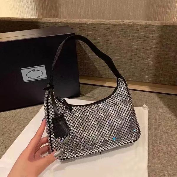 diamond women shoulder bag 2022 new crystal handbags summer fashion underarm purses luxury totes bling nylon classic shiny handbag zipper
diamond women shoulder bag 2022 new crystal handbags summer fashion underarm purses luxury totes bling nylon classic shiny handbag zipper