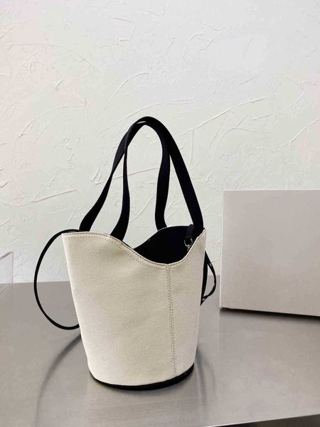 evening bags tote women high-quality shopping classic white large-capacity handbag messenger shoulder hourglass leather designer lady wallet
evening bags tote women high-quality shopping classic white large-capacity handbag messenger shoulder hourglass leather designer lady wallet