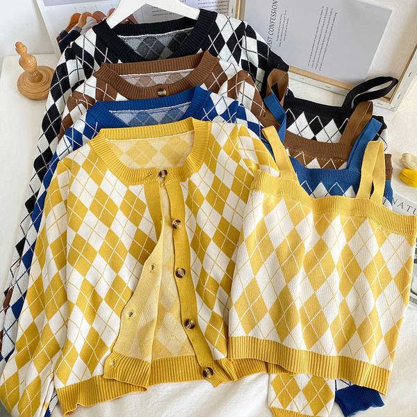 women's sweaters korean long sleeves knitted long sleeves knitted vest single breasted or knitted sling color check slim chic clothing, White;black
women's sweaters korean long sleeves knitted long sleeves knitted vest single breasted or knitted sling color check slim chic clothing, White;black
