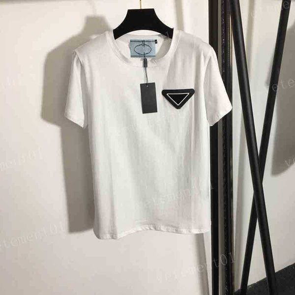 womens t-shirts letter logo rubber badge simple versatile short sleeve t shirt luxury designer women clothing 0912, White
womens t-shirts letter logo rubber badge simple versatile short sleeve t shirt luxury designer women clothing 0912, White