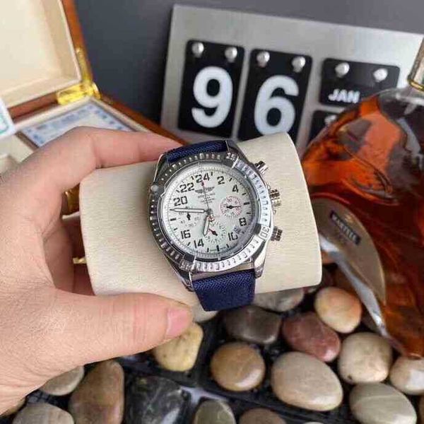 year fashion multi-function chronograph avenger series watch aaaaa personality full-automatic 100 sports men's model 557i, Slivery;brown
year fashion multi-function chronograph avenger series watch aaaaa personality full-automatic 100 sports men's model 557i, Slivery;brown