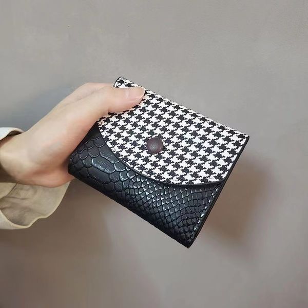 new embroidered wallet for women ladies coin purses hairball tassel pu leather zipper credit card holder clutch money bag pocket fashion sty, Red;black
new embroidered wallet for women ladies coin purses hairball tassel pu leather zipper credit card holder clutch money bag pocket fashion sty, Red;black