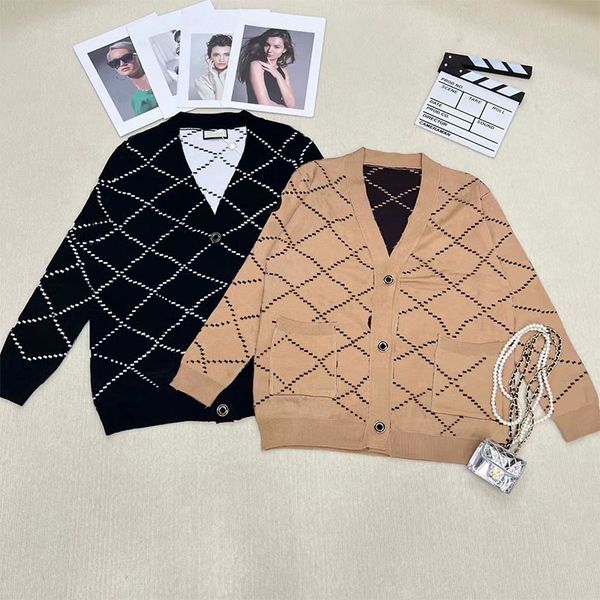 designer woman sweater letter jacquard cardigan v-neck long sleeved casual knit jacket coat autumn winter keep warm cardigans, White;black
designer woman sweater letter jacquard cardigan v-neck long sleeved casual knit jacket coat autumn winter keep warm cardigans, White;black