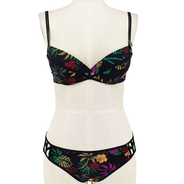 women's underwear sell tropic print micro fabric hollow out design bra panties set, Red;black