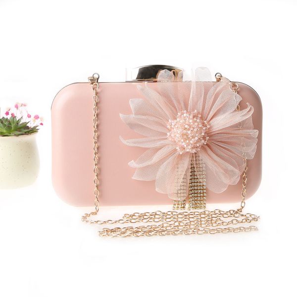 evening bags women banquet handbags lace crystal beaded flower tassel femme wedding purse dress party clutches 221128
evening bags women banquet handbags lace crystal beaded flower tassel femme wedding purse dress party clutches 221128