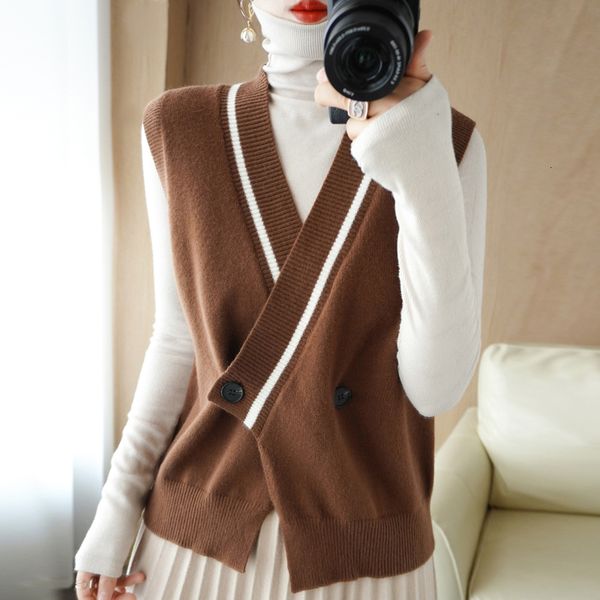 women's vests women's cashmere vest sweater v-neck sleeveless buckle pullover vest 221129, Black;white
women's vests women's cashmere vest sweater v-neck sleeveless buckle pullover vest 221129, Black;white
