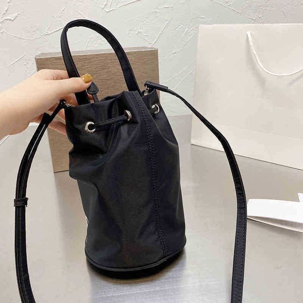 shoulder bag totes bucket bags messenger bag designer handbag cute quilted women handbags crossbody bag fashion canvas wallets purses 220531
shoulder bag totes bucket bags messenger bag designer handbag cute quilted women handbags crossbody bag fashion canvas wallets purses 220531