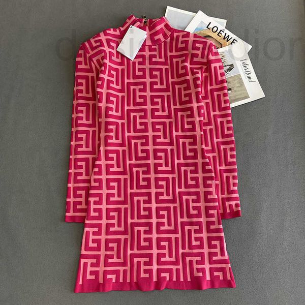 casual dresses designer balman knitted stand collar long sleeve dress pink temperament thin letter three-dimensional 2022 summer new zipper, Black;gray
casual dresses designer balman knitted stand collar long sleeve dress pink temperament thin letter three-dimensional 2022 summer new zipper, Black;gray