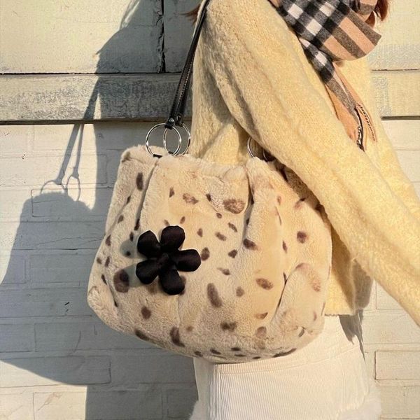 shoulder bags soft leopard print plush large capacity sacs tote autumn winter women bag cute flower storage shopping purse
shoulder bags soft leopard print plush large capacity sacs tote autumn winter women bag cute flower storage shopping purse