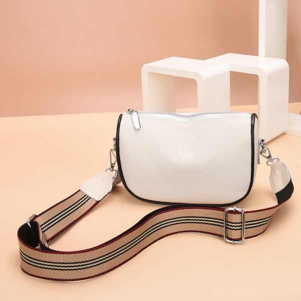 evening bags trend fashion crossbody designer handbags women's genuine leather saddle casual vintage tote shoulder for girl messenger 2
evening bags trend fashion crossbody designer handbags women's genuine leather saddle casual vintage tote shoulder for girl messenger 2