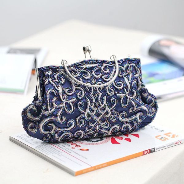evening bags vintage classic beaded handbag women party bag clutch metal silver color handle banquet handbags ladies clutches 221128
evening bags vintage classic beaded handbag women party bag clutch metal silver color handle banquet handbags ladies clutches 221128