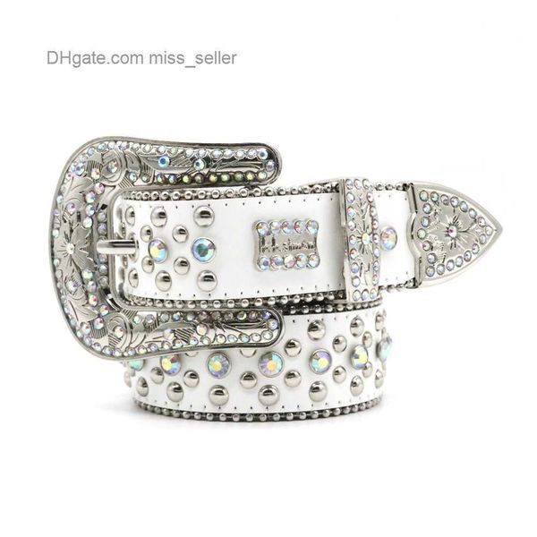 2022 designer belt bb simon riveted flower button rhinestone for men and women mirror face alloy pin button street fashion belt miss seller, Black;brown
2022 designer belt bb simon riveted flower button rhinestone for men and women mirror face alloy pin button street fashion belt miss seller, Black;brown