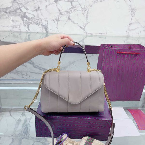 evening bags totes bag luxury chain shoulder bags women designer tote handbags classic stripes messenger bags leather crossbody purse logo b
evening bags totes bag luxury chain shoulder bags women designer tote handbags classic stripes messenger bags leather crossbody purse logo b