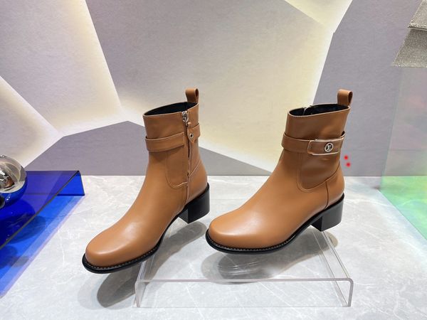 2023 star trail ankle boot luxury womens designer chunky heel boots lace up martin boots ladys fashion winter booties with box -e030, Black
2023 star trail ankle boot luxury womens designer chunky heel boots lace up martin boots ladys fashion winter booties with box -e030, Black
