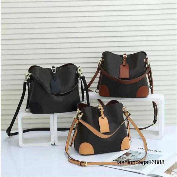 louiseities viutonities shoulder bags bb long wallets small purses ladies wallet messenger bags cosmetic handbags designer bags 2023
louiseities viutonities shoulder bags bb long wallets small purses ladies wallet messenger bags cosmetic handbags designer bags 2023