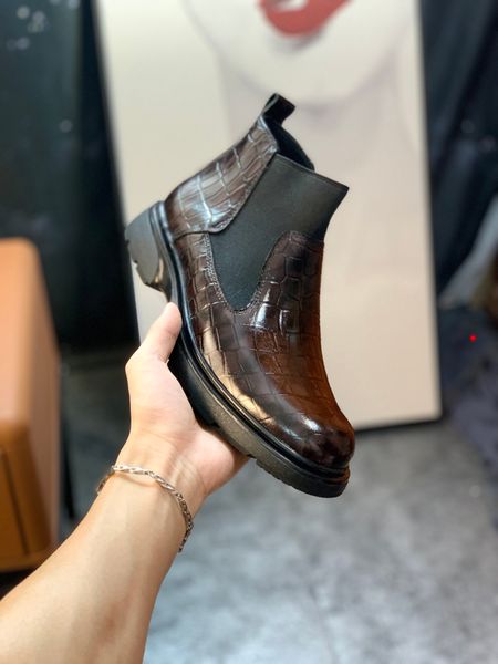 2023 man designer boots land boots martin timber cowboy snow crafted black leather luxury high heel ankle for australia men booties size 39-
2023 man designer boots land boots martin timber cowboy snow crafted black leather luxury high heel ankle for australia men booties size 39-