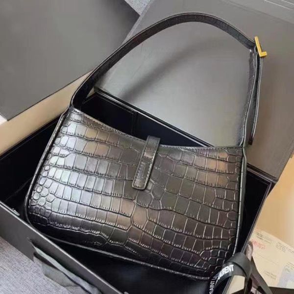 5a famous luxury handbags shoulder bags women chest pack lady tote chains alligator leather handbag presbyopic hobo purse canvas crocodile c
5a famous luxury handbags shoulder bags women chest pack lady tote chains alligator leather handbag presbyopic hobo purse canvas crocodile c
