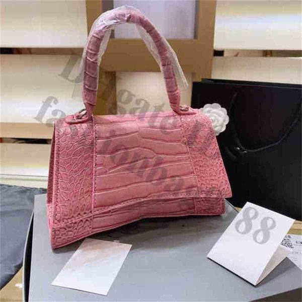 designer luxury womens bag balencigas handbag b-shaped paris single shoulder messenger fashion square gift shoulder oblique span versatile h
designer luxury womens bag balencigas handbag b-shaped paris single shoulder messenger fashion square gift shoulder oblique span versatile h