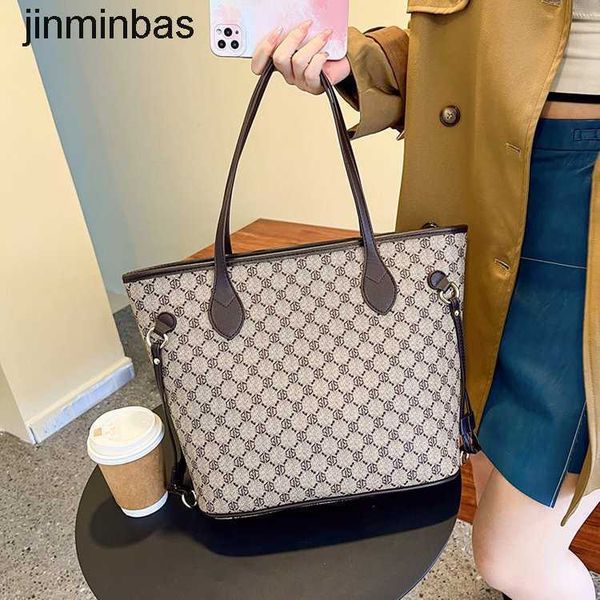 tote bag factory wholesale and retail large capacity women's 2023 new fashion net red casual printing tote simple one shoulder hand
tote bag factory wholesale and retail large capacity women's 2023 new fashion net red casual printing tote simple one shoulder hand