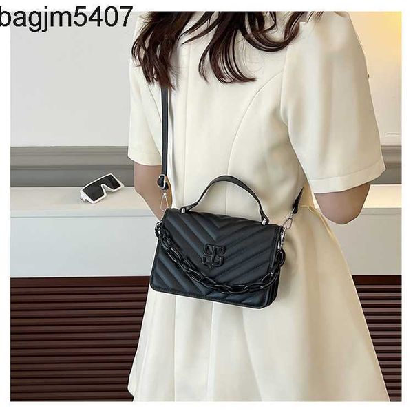 design bag factory wholesale and retail 2023 new style bag women's fashion simple rhombic embroidery chain small square foreigned singl
design bag factory wholesale and retail 2023 new style bag women's fashion simple rhombic embroidery chain small square foreigned singl