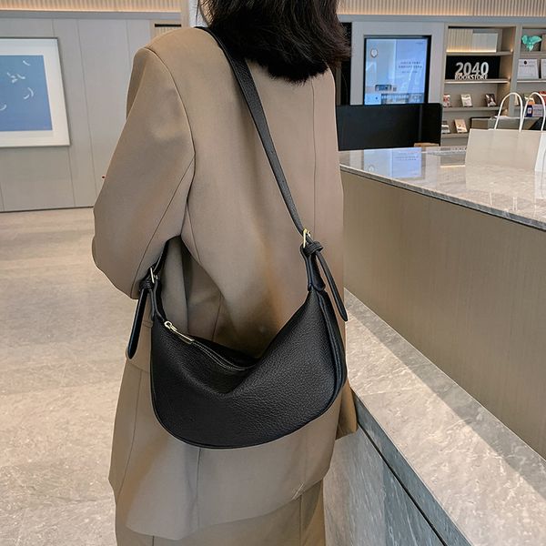 designer half moon crossbody knotted strap shoulder bag women luxury pu leather women's handbags solid hand bag
designer half moon crossbody knotted strap shoulder bag women luxury pu leather women's handbags solid hand bag