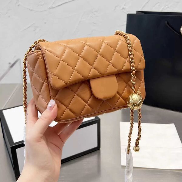 women's brand designers shoulder bags fashion mini small square clamshell bag with gold hardware chain with adjustable golden fall cros
women's brand designers shoulder bags fashion mini small square clamshell bag with gold hardware chain with adjustable golden fall cros
