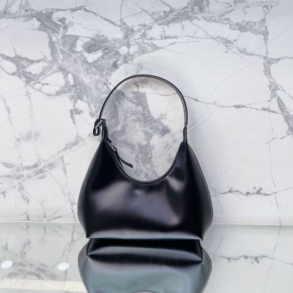 classic black leather underarm bag fashion designer women's shoulder bag luxury crossbody zipper purse
classic black leather underarm bag fashion designer women's shoulder bag luxury crossbody zipper purse