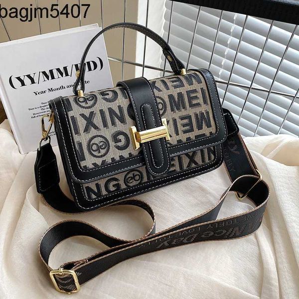 design bag factory wholesale and retail this year's popular new dign fashionable versatile trendy printed letters one shoulder msenger
design bag factory wholesale and retail this year's popular new dign fashionable versatile trendy printed letters one shoulder msenger