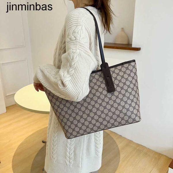 tote bag factory wholesale and retail sweet style personalized pattern printed horizontal women's small square 22 autumn winter new one
tote bag factory wholesale and retail sweet style personalized pattern printed horizontal women's small square 22 autumn winter new one