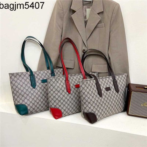design bag factory wholesale and retail autumn winter new women's fashion shoulder bag hand letter big wind tote large capacity
design bag factory wholesale and retail autumn winter new women's fashion shoulder bag hand letter big wind tote large capacity