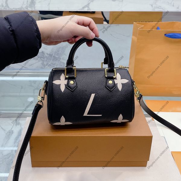 womens luxurys designers tote bag speedy 20 retiro handbags embossed flowers pillow shouder crossbody women handbag with original dust bags
womens luxurys designers tote bag speedy 20 retiro handbags embossed flowers pillow shouder crossbody women handbag with original dust bags