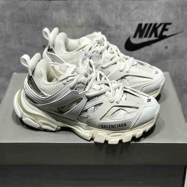 designer shoes trendy balencigass roller skates daddy paris spring 2022 track3 fashion retro high thick soled men women
designer shoes trendy balencigass roller skates daddy paris spring 2022 track3 fashion retro high thick soled men women