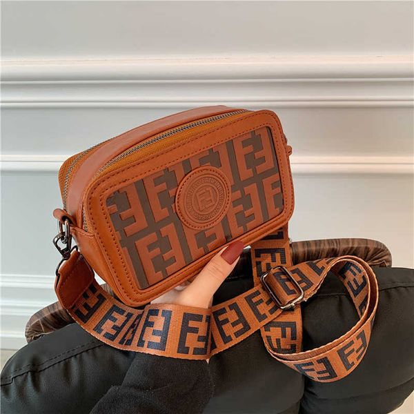 design bag factory wholesale and retail bag women 2023 new fashion crossbody korean wide shoulder belt single camera
design bag factory wholesale and retail bag women 2023 new fashion crossbody korean wide shoulder belt single camera