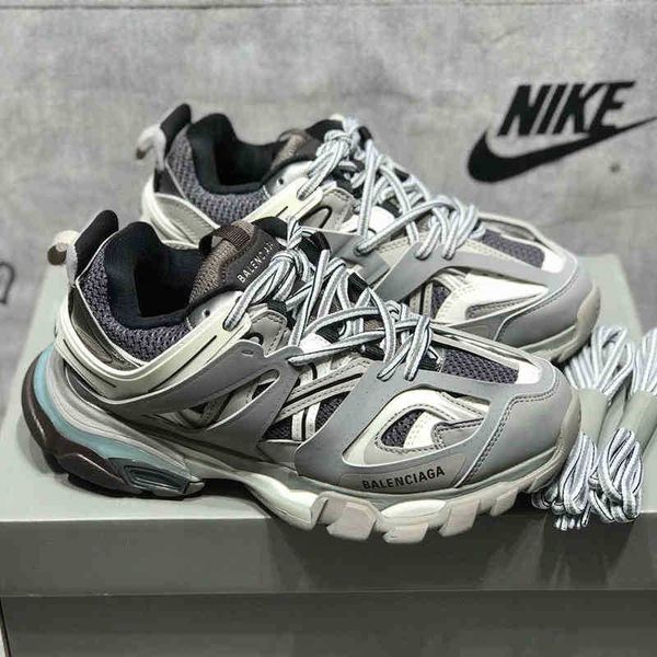 designer shoes trendy balencigass roller skates paris daddy spring 2022 track3 fashion retro high thick soled sports men women
designer shoes trendy balencigass roller skates paris daddy spring 2022 track3 fashion retro high thick soled sports men women